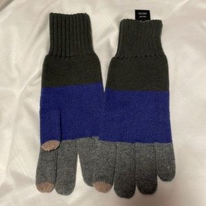 NWOT knit gloves